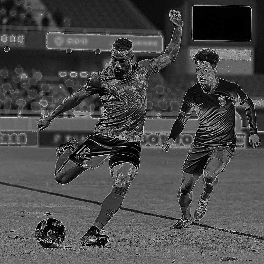 Bạo lực sân cỏ V-League: Một chiếc thẻ vàng bị bỏ sót và trách nhiệm chưa được gọi tên