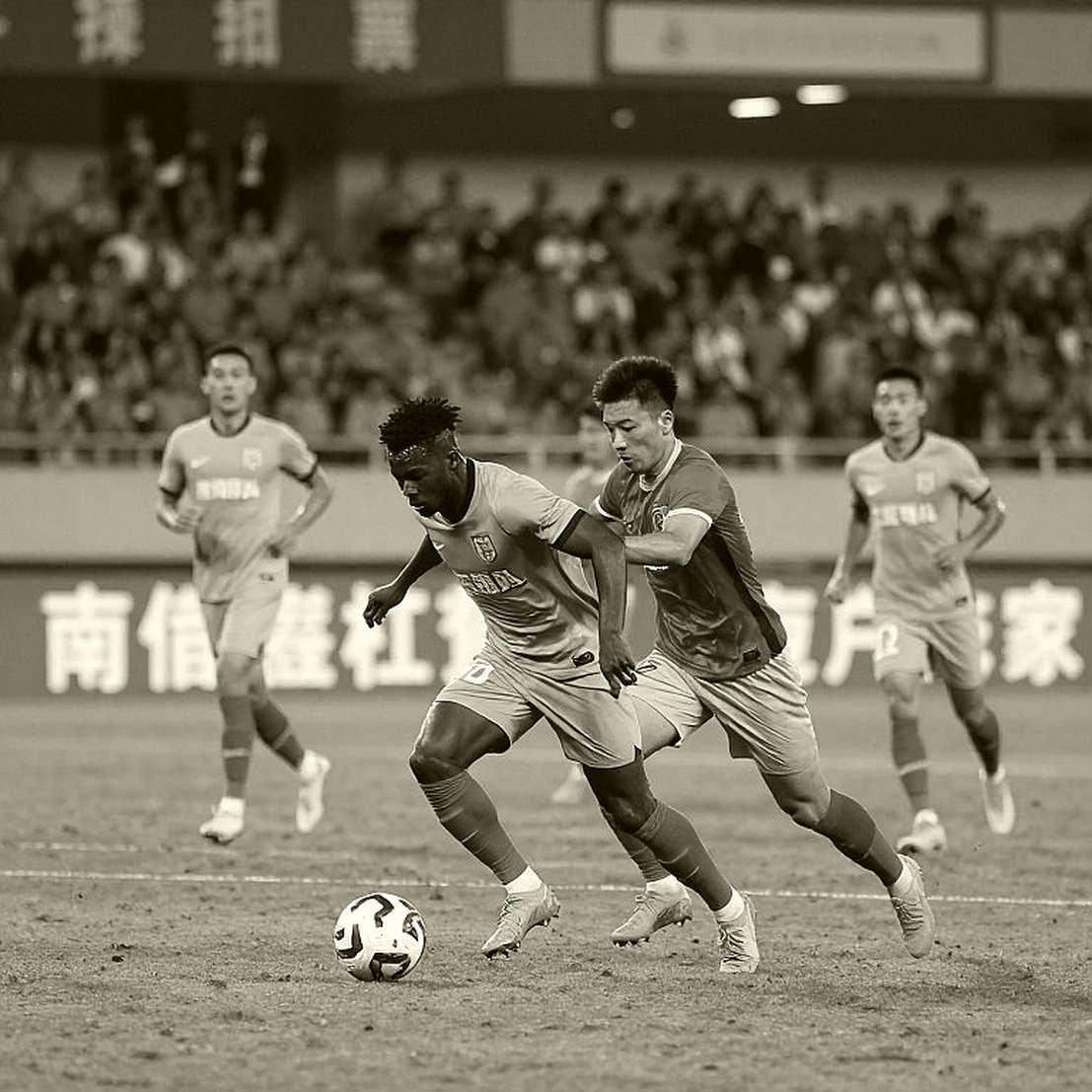 Anthony Hudson và John Herdman trước chung kết ASEAN Cup 2026: Khi cuộc chiến chiến thuật bắt đầu từ phòng họp báo