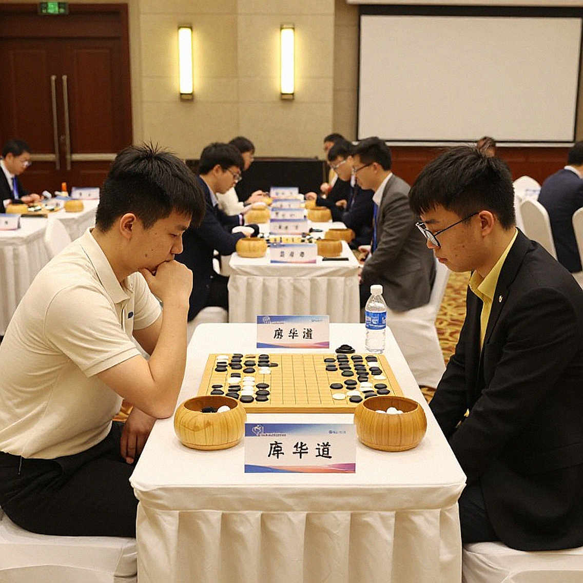 Pin and Win: Chuyên gia tàn cuộc Karsten Müller và bài toán bảo chứng thương hiệu