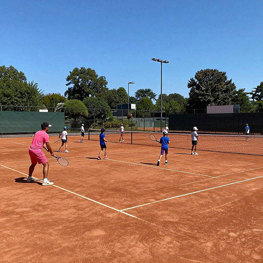 WTA 2027: Khi luật lệ học cách nhường đường cho cơ thể tay vợt