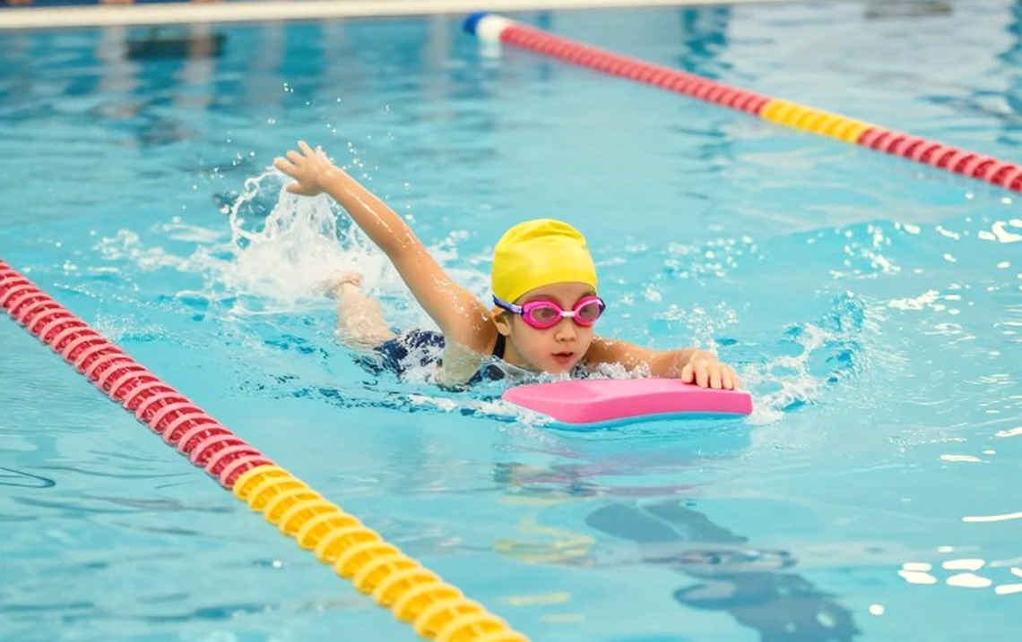 4×50m tự do U14: giải bơi học đường và khoảng trống dữ liệu không ai đo 4×50m tự do U14: giải bơi học đường và khoảng trống dữ liệu không ai đo