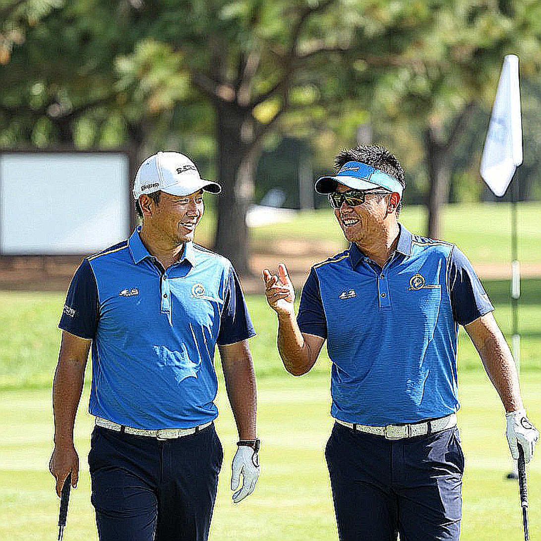 Tám tầng tín hiệu của một mùa golf: nhịp đập nằm dưới bảng xếp hạng