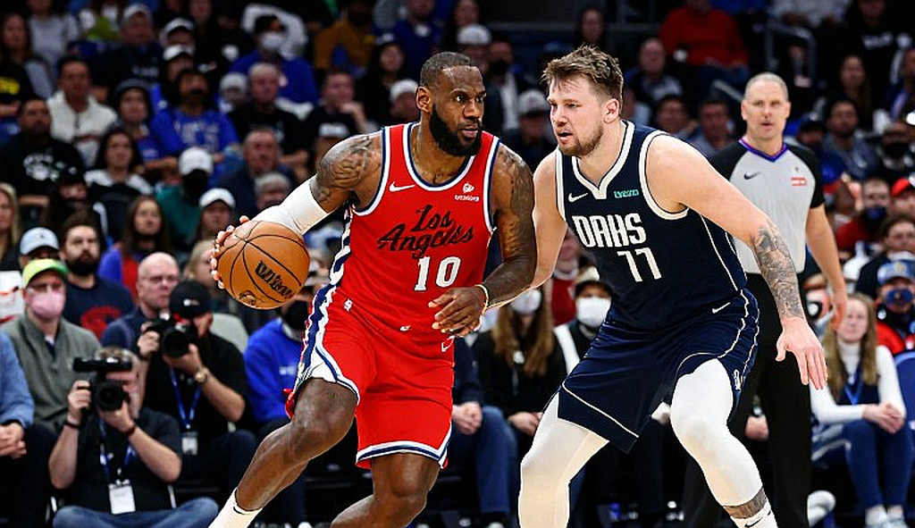 Phoenix Suns Sign Duop Reath: A Minimum Deal That Exposes the Real Hole Under the Rim Phoenix Suns Sign Duop Reath: A Minimum Deal That Exposes the Real Hole Under the Rim
