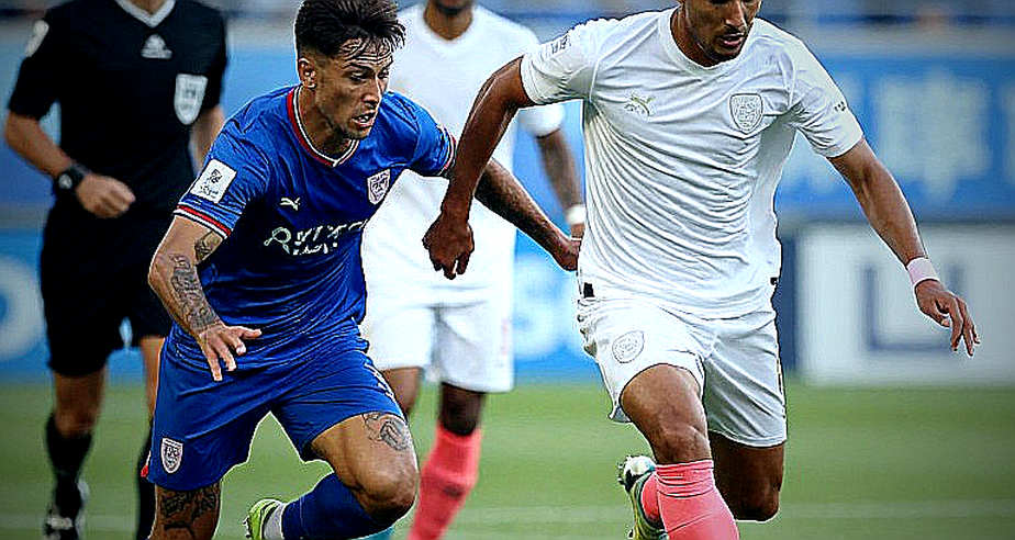 Celtic bước vào Old Firm: Năm điểm cách biệt, bốn ngày sa sút và câu hỏi thể lực trước Rangers